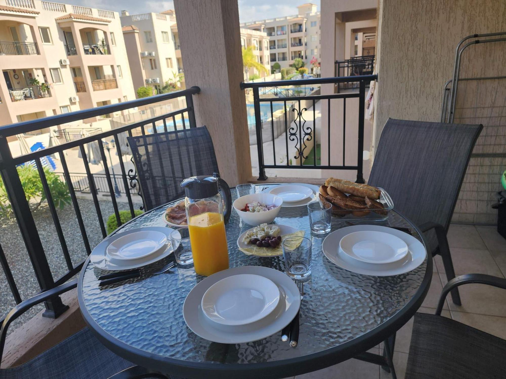 Royal-Seacrest Paphos-Center Vip Lejlighed Eksteriør billede